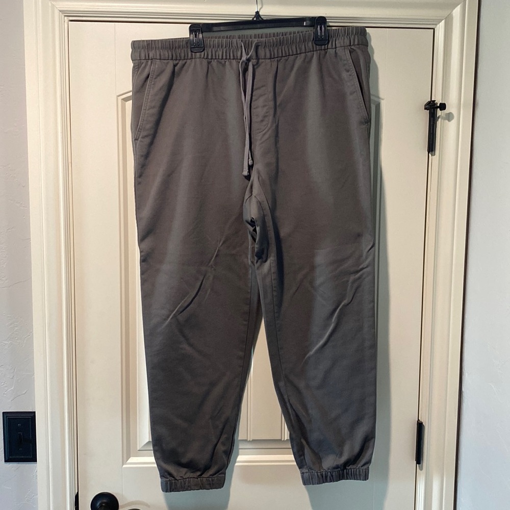 Previously Worn Banana Republic Travel Jogger Pants